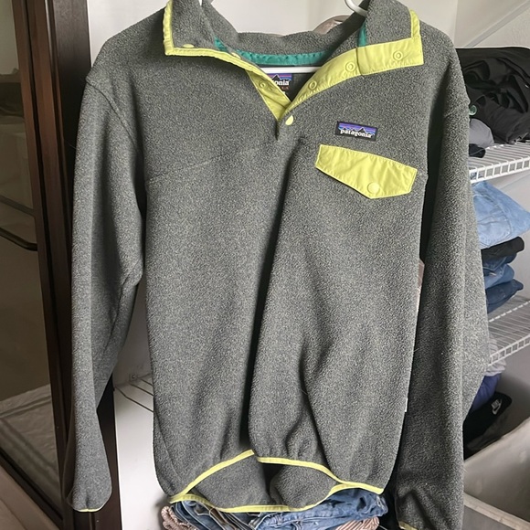 Patagonia Synchilla gray and lime green - Picture 1 of 3